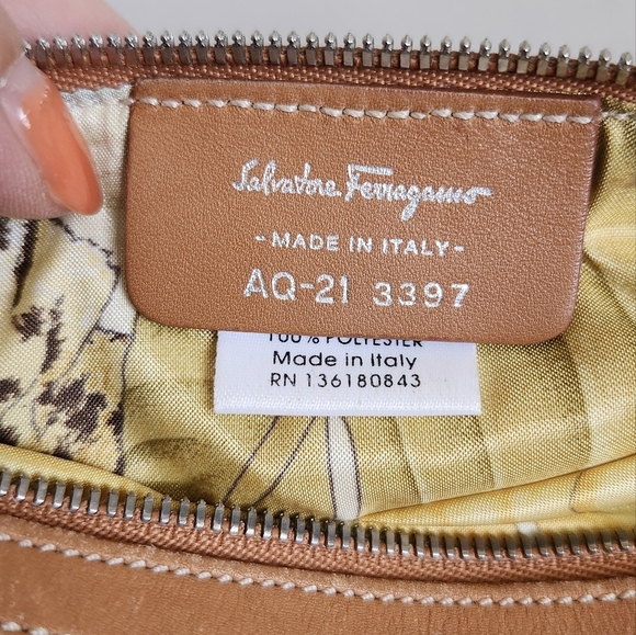 Salvatore Ferragamo Nylon Printed Tote - Picture 14 of 16